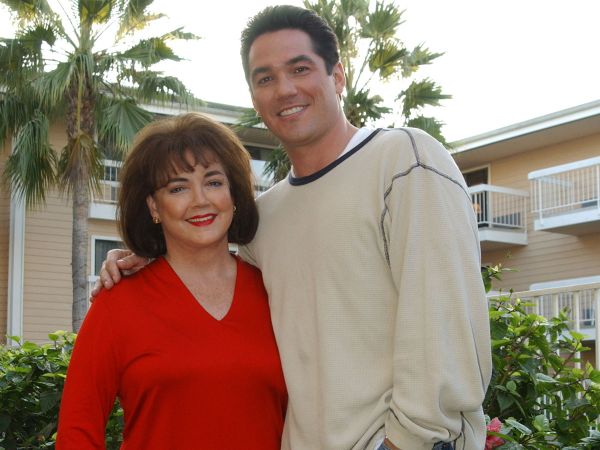 The Perfect Husband: The Laci Peterson Story The Perfect Husband: The Laci Peterson Story (2004) - Roger Young